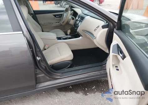 2015 Nissan Altima 2.5 Sv z USA, uszkodzony, nr VIN 1N4AL3APXFC222888